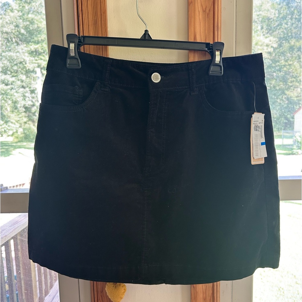 NWT. Copper Key black velvet skirt, women’s size XL